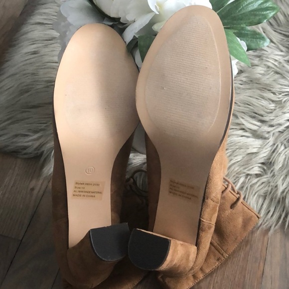 NY&C NWT Suede Block Heel Tan Pom Pom Boots - Picture 4 of 10